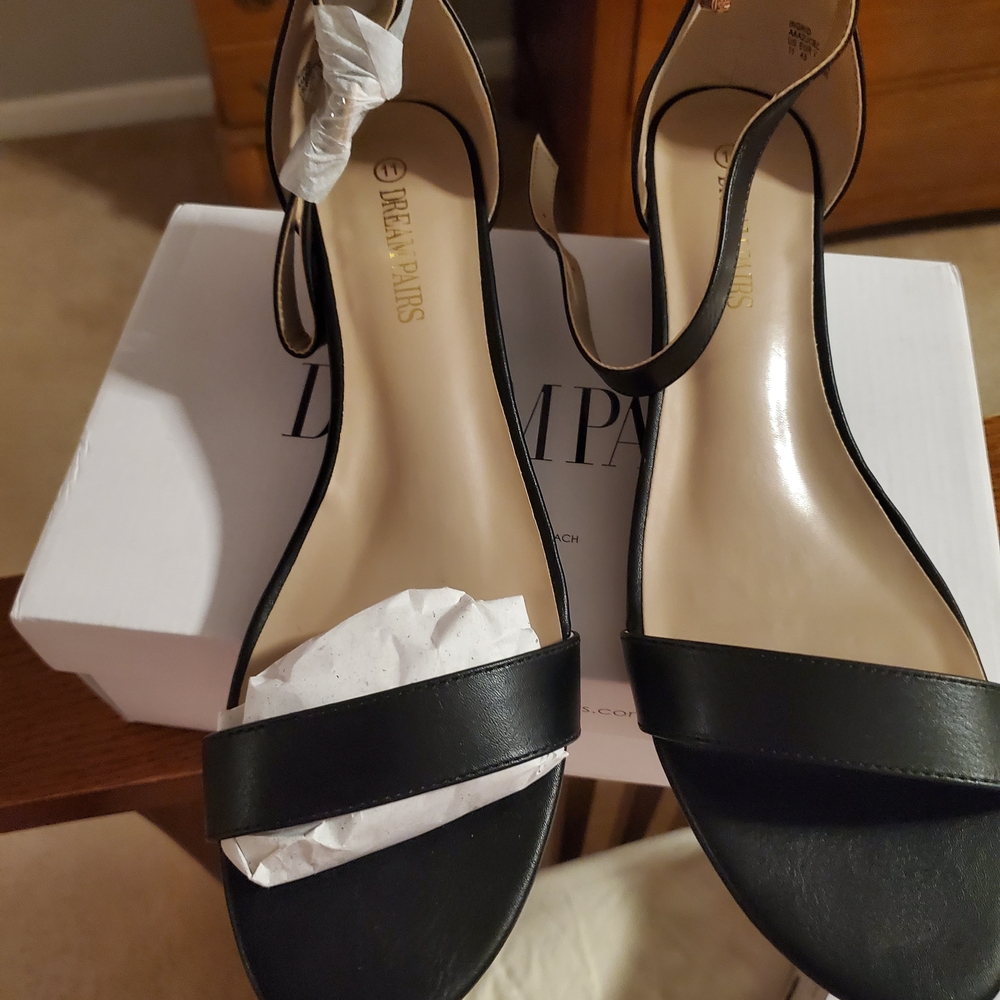 Dream Pairs Black Open-Toe Ankle-Strap Heels